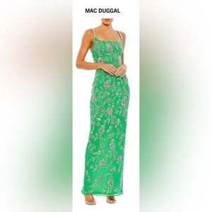 Beautiful bright Kelly green with sequin detailing …. No alterations made